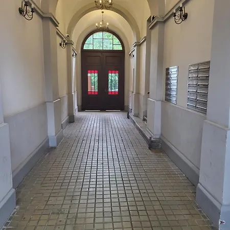 Pansiyon Grzegorzecka Nr 5 *